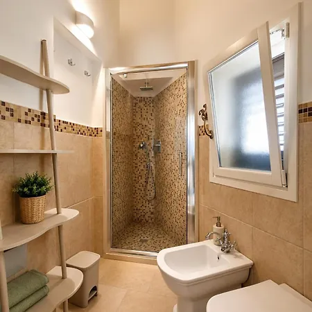 בית אירוח Dimora Il Tulipano Bianco מסאפרה